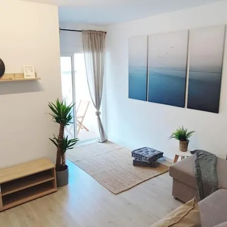 Piso Nuevo A 2 Minutos De La Playa *