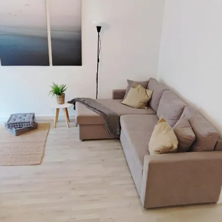 Piso Nuevo A 2 Minutos De La Playa Apartment *